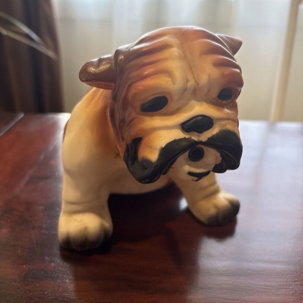 VINTAGE Motion Activated Battery Operated Electronic Barking Bulldog Statue